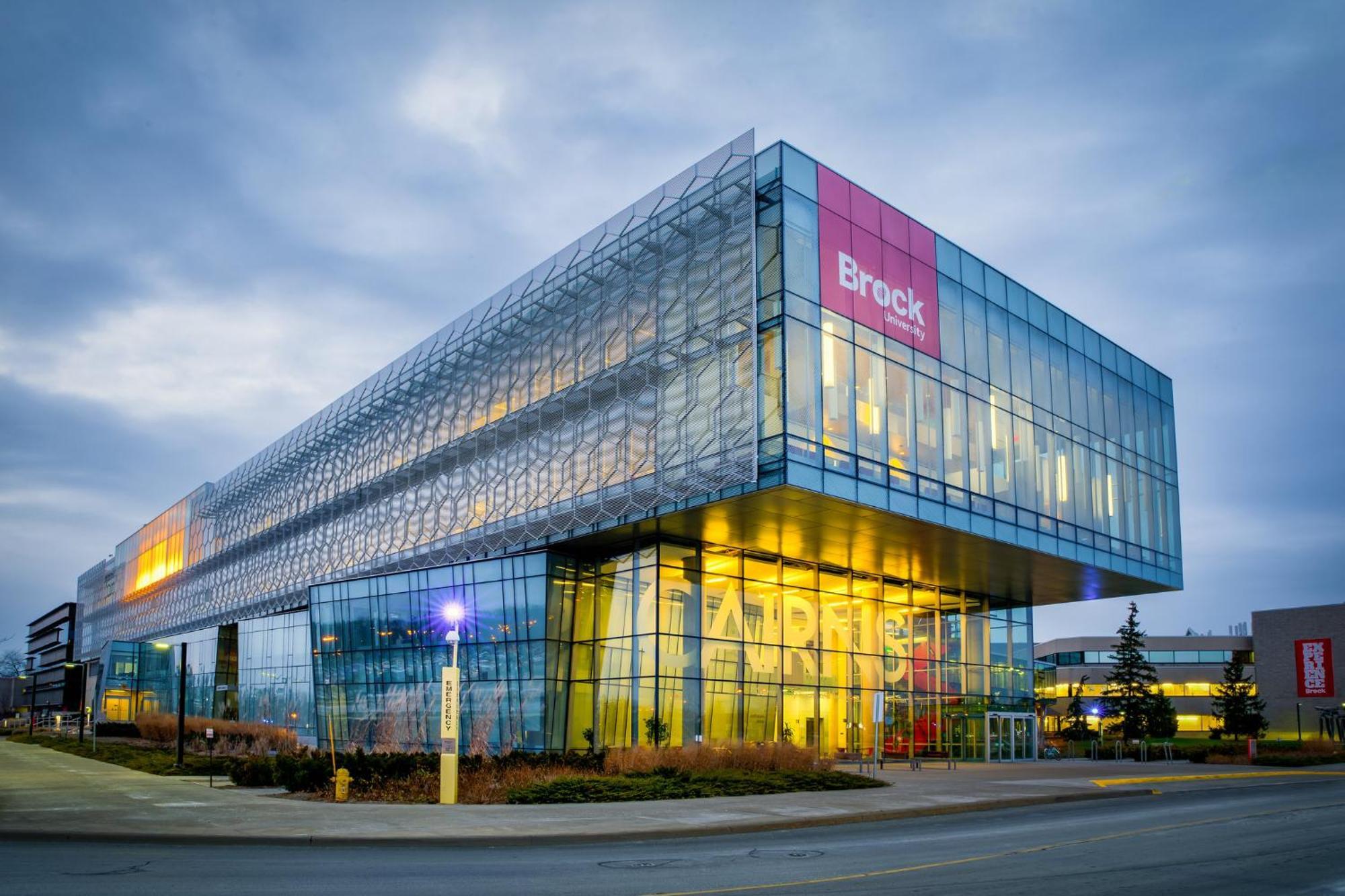 Holiday Inn Hotel & Suites St.Catharines-Niagara By Ihg Sainte-Catherine Extérieur photo